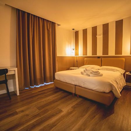 Hotel Continental Reggio Calabria Exterior photo
