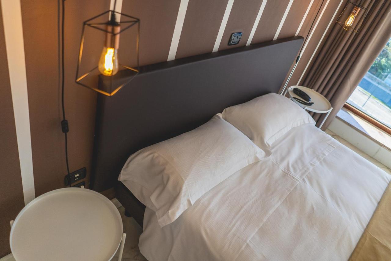 Hotel Continental Reggio Calabria Exterior photo
