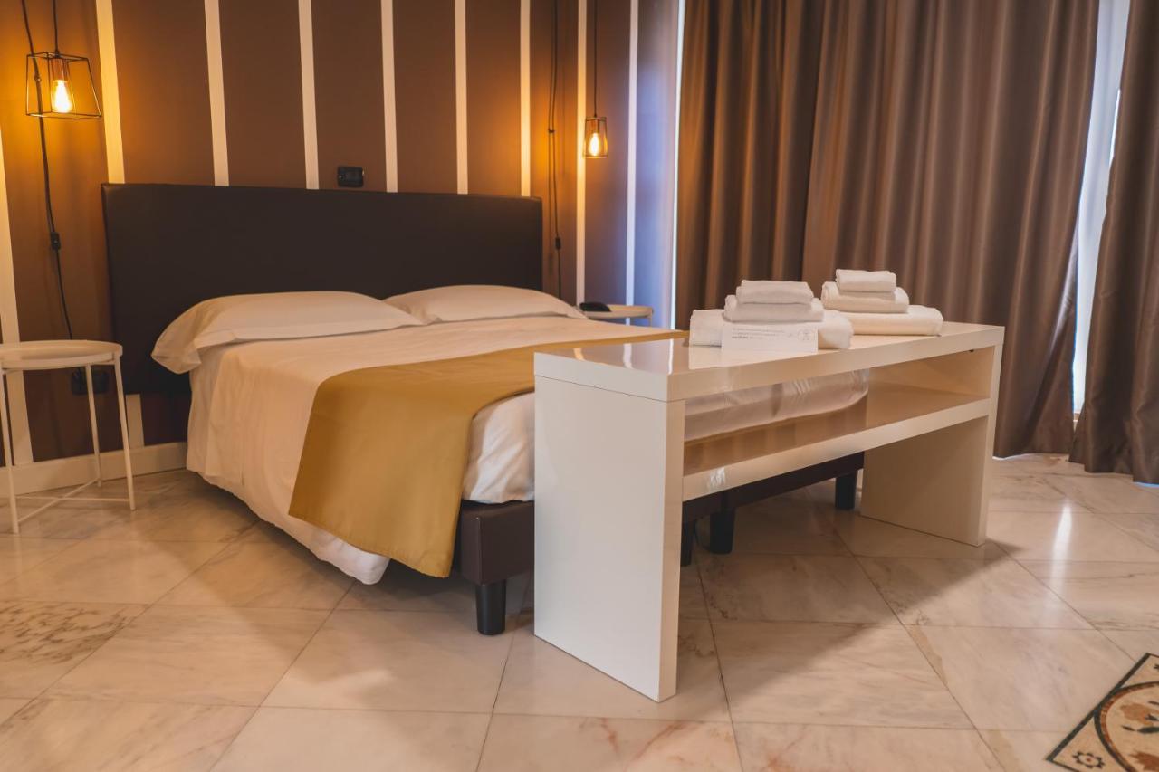 Hotel Continental Reggio Calabria Exterior photo