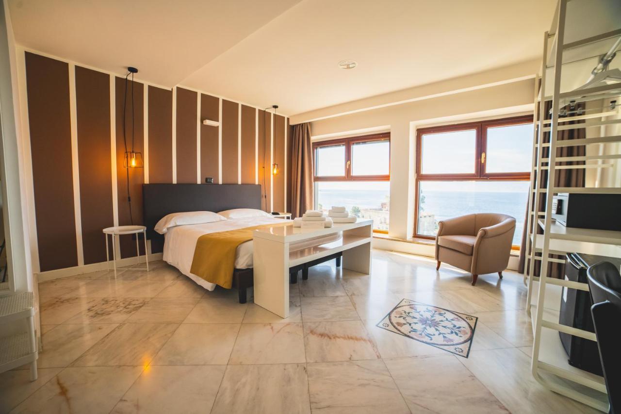 Hotel Continental Reggio Calabria Exterior photo