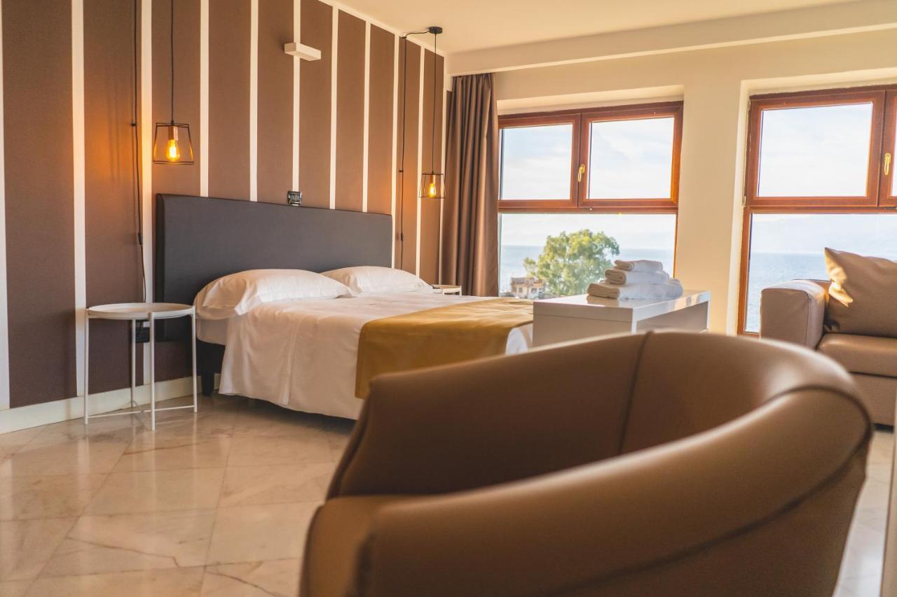 Hotel Continental Reggio Calabria Exterior photo